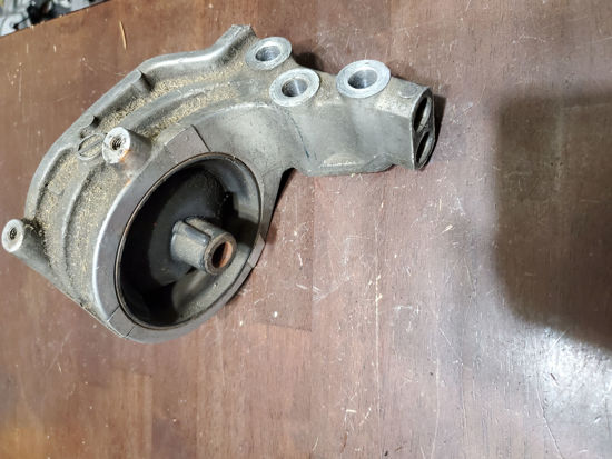 Picture of Motor Mount *BUSHING NEEDS REPLACED* 2G DSM