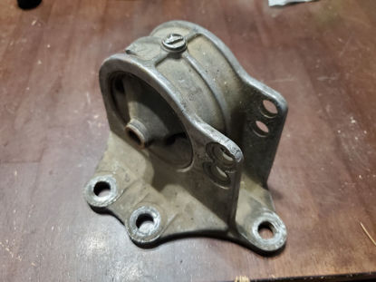 Picture of Transmission Mount Manual 5spd 2G DSM