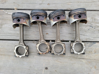 Picture of 4g63 connecting rods and pistons 7 bolt 2g dsm